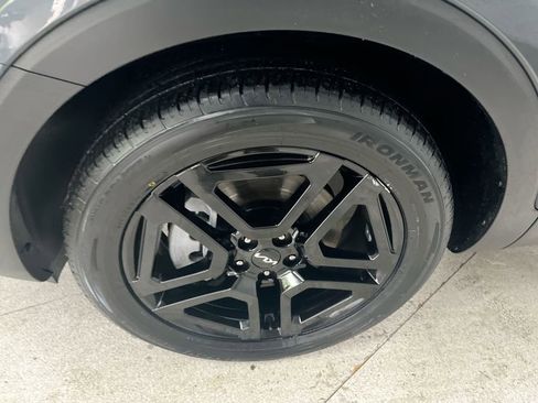 Certified 2023 Kia Telluride EX X-Line AWD/4WD image 14