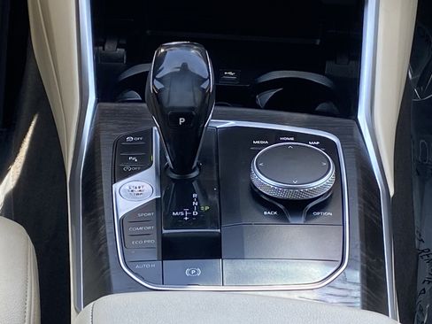Used 2019 BMW 330i Sedan w/ Driving Assistance Package RWD image 15