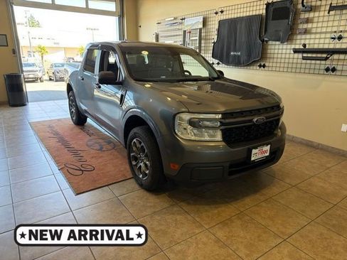 Used 2022 Ford Maverick XLT FWD image 1