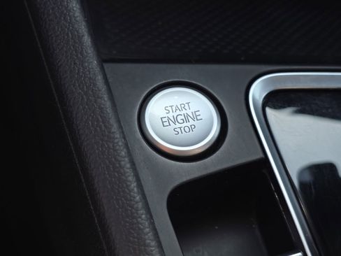 Used 2021 Volkswagen Jetta SEL FWD image 5