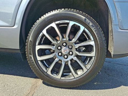 Certified 2020 GMC Acadia Denali w/ Technology Package AWD/4WD image 31