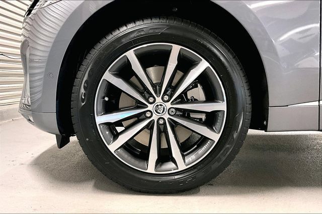 New 2026 Jaguar F-PACE R-Dynamic S AWD/4WD image 10