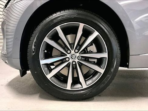New 2026 Jaguar F-PACE R-Dynamic S AWD/4WD image 10