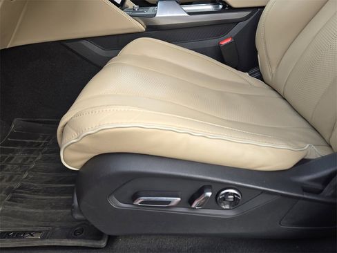 Used 2023 Acura MDX SH-AWD w/ Advance Package image 25