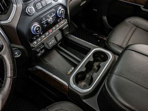 Used 2023 GMC Sierra 3500 Denali w/ Denali Ultimate Package image 25