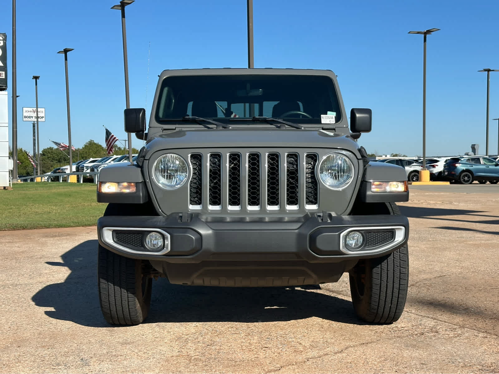 Used 2022 Jeep Gladiator Overland w/ Popular Equipment Package AWD/4WD image 3