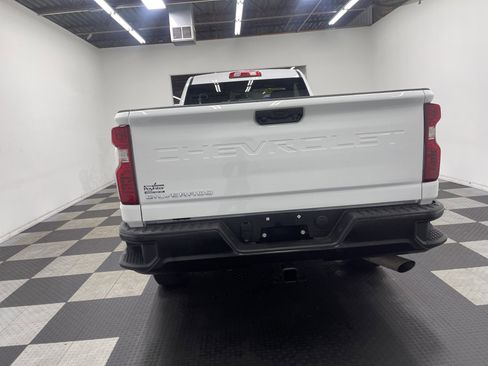Used 2021 Chevrolet Silverado 2500 W/T w/ WT Convenience Package image 3