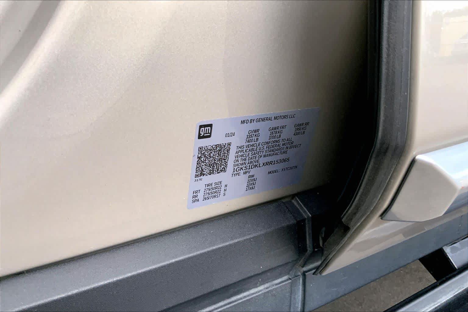 Used 2024 GMC Yukon Denali RWD image 37