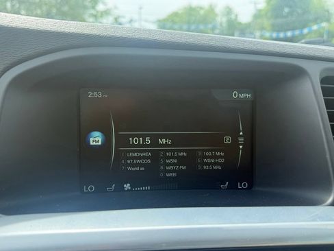 Used 2017 Volvo S60 T5 Dynamic FWD image 15