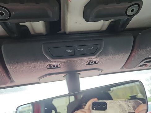 Used 2022 Jeep Wrangler Unlimited Sahara w/ Cold Weather Group image 20