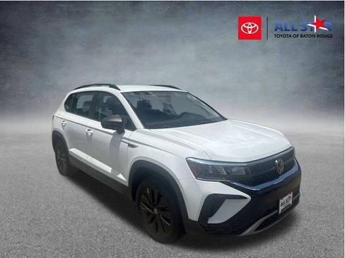 Used 2024 Volkswagen Taos S FWD image 1