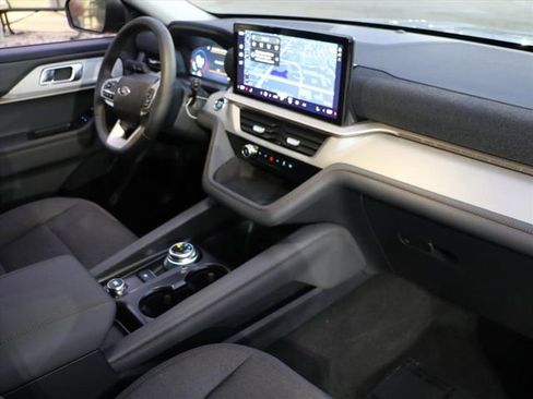 New 2026 Ford Explorer Active image 11