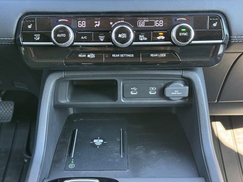 Certified 2026 Honda Pilot Touring image 21