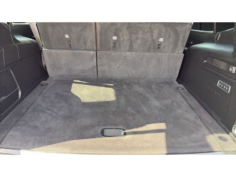 Used 2024 Jeep Wagoneer L Series II w/ Flexible Seating Group AWD/4WD image 20
