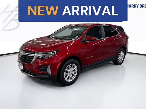 Used 2022 Chevrolet Equinox LT image 1