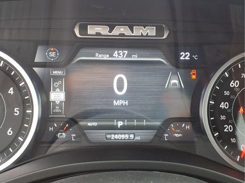 Used 2026 RAM 1500 Laramie AWD/4WD image 13