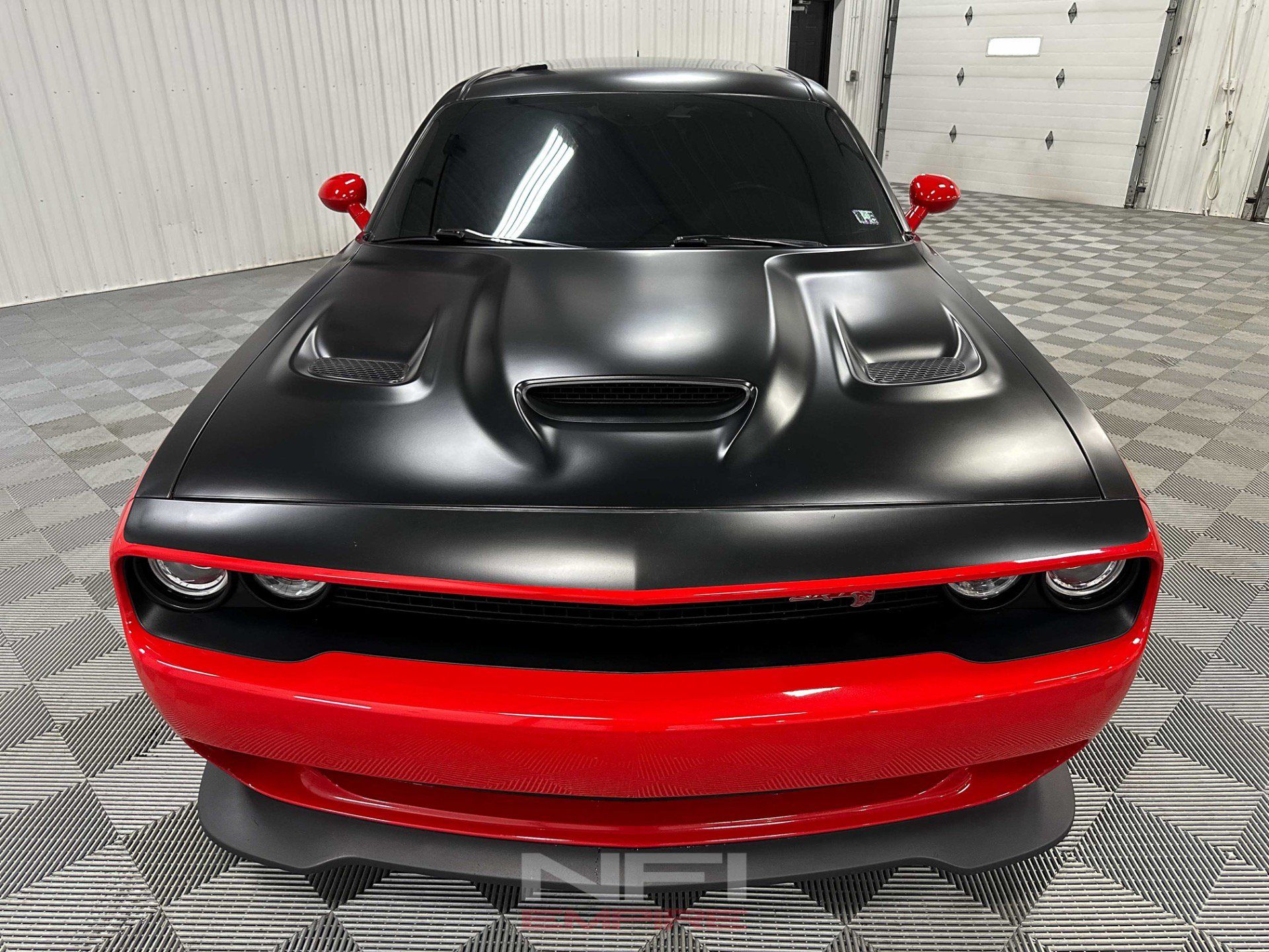 Used 2016 Dodge Challenger SRT Hellcat RWD image 4