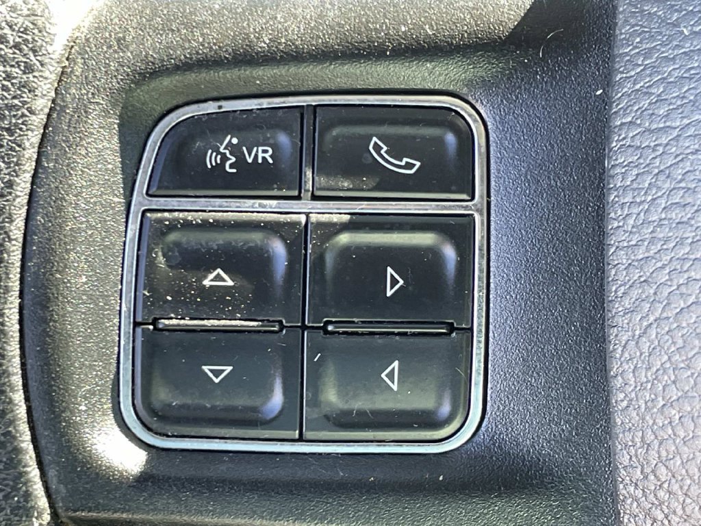 Used 2016 RAM 1500 Classic SLT AWD/4WD image 47
