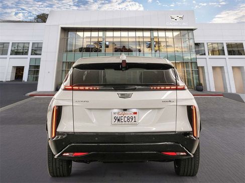 Used 2025 Cadillac Lyriq Sport image 5