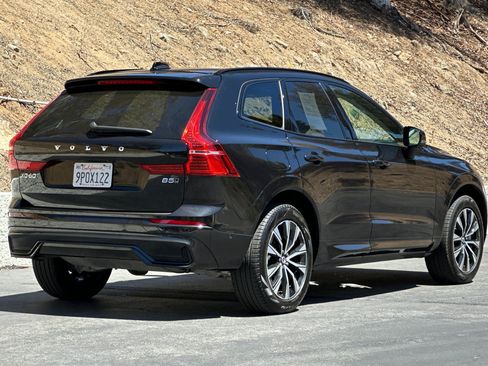 Certified 2025 Volvo XC60 B5 Plus AWD/4WD image 4
