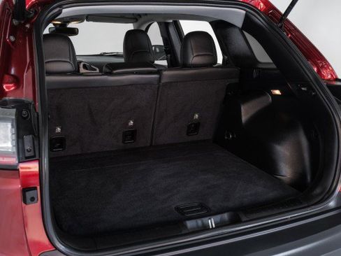 Used 2019 Jeep Cherokee Limited image 48