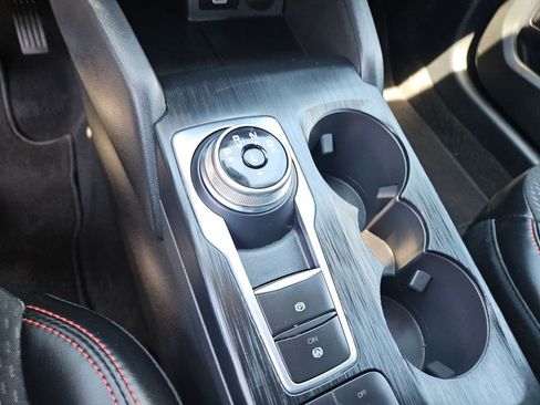 Used 2025 Ford Escape ST-Line AWD/4WD image 29