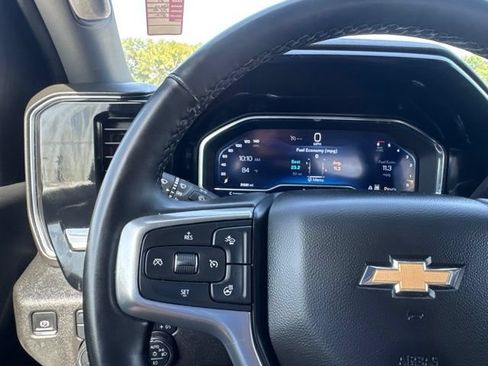 Used 2025 Chevrolet Silverado 2500 LT w/ Convenience Package AWD/4WD image 18
