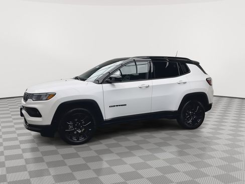 Used 2022 Jeep Compass Latitude w/ Convenience Group AWD/4WD image 34