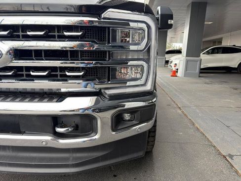 Certified 2024 Ford F250 Lariat w/ Lariat Ultimate Package image 4