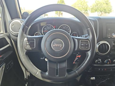Used 2014 Jeep Wrangler Unlimited Rubicon w/ Max Tow Package AWD/4WD image 14