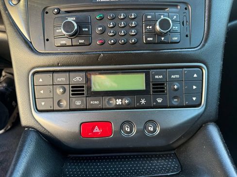 Used 2010 Maserati GranTurismo S RWD image 29