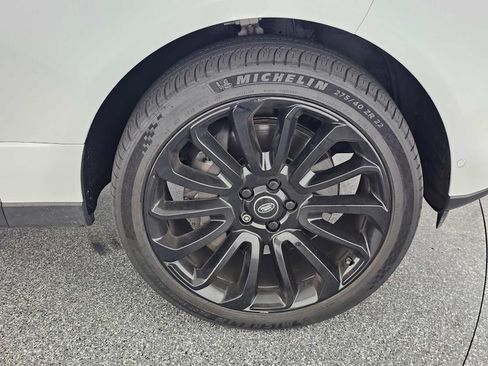 Used 2017 Land Rover Range Rover Long Wheelbase Supercharged AWD/4WD image 9