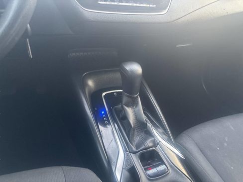 Used 2021 Toyota Corolla LE image 23