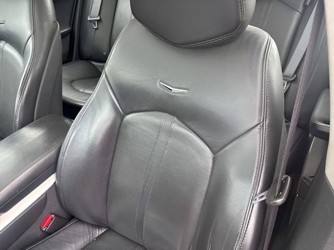 Used 2010 Cadillac CTS Premium RWD image 30