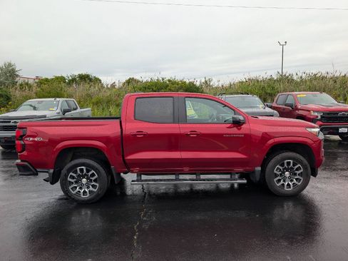 Used 2023 Chevrolet Colorado LT w/ LT Convenience Package III AWD/4WD image 8