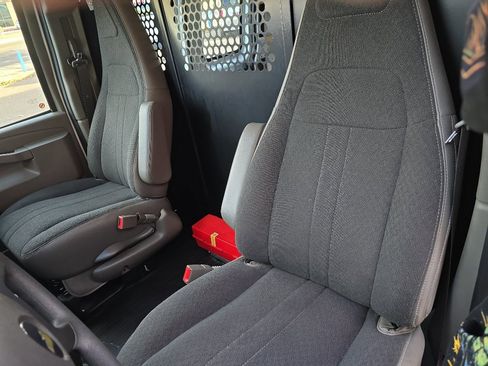 Used 2024 Chevrolet Express 2500 w/ Driver Convenience Package image 23