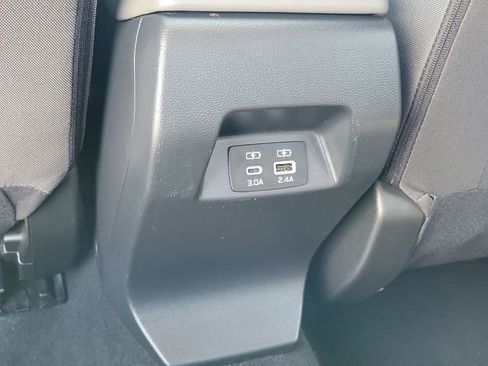 Used 2025 Subaru Crosstrek 2.0i Premium AWD/4WD image 24