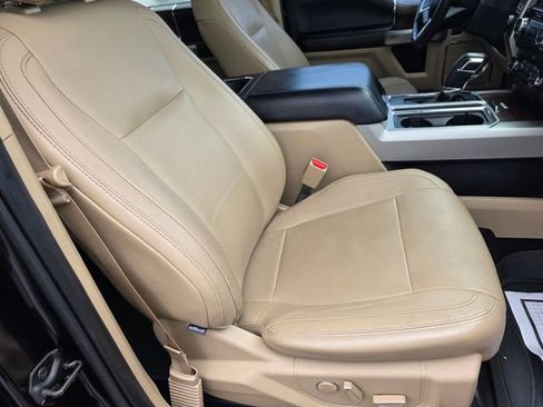 Used 2015 Ford F150 Lariat AWD/4WD image 13