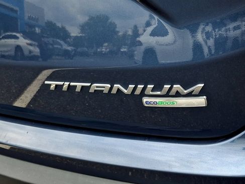 Used 2019 Ford Edge Titanium w/ Cold Weather Package AWD/4WD image 31