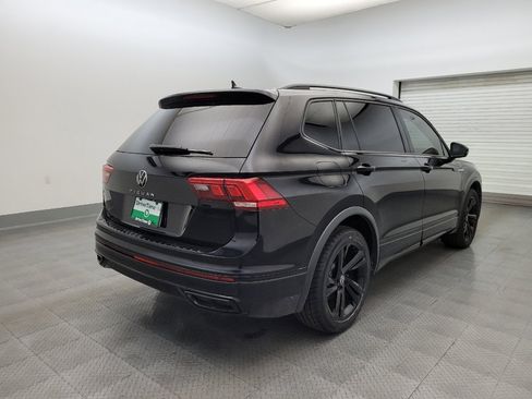 Used 2023 Volkswagen Tiguan SE R-Line FWD image 9