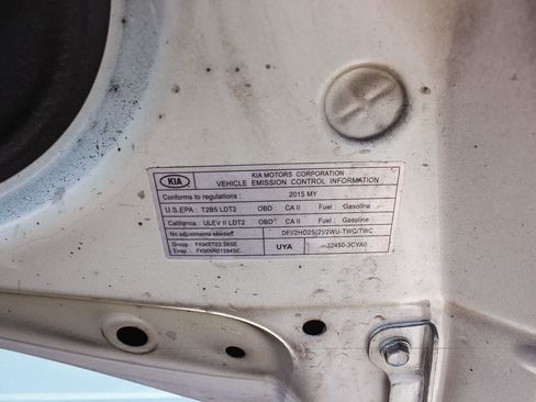 Used 2015 Kia Sedona SX FWD image 34