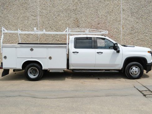 Used 2021 Chevrolet Silverado 3500 W/T w/ WT Convenience Package AWD/4WD image 8
