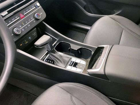 New 2026 Hyundai Tucson SE image 8