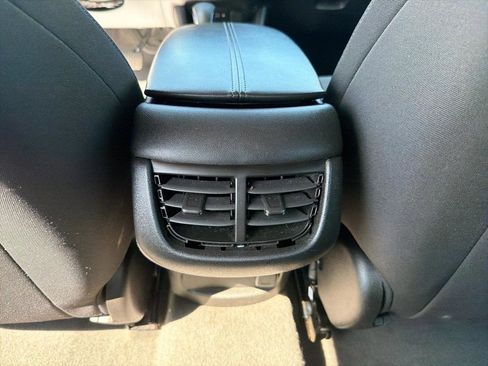 Used 2021 Chevrolet Malibu LT FWD image 20