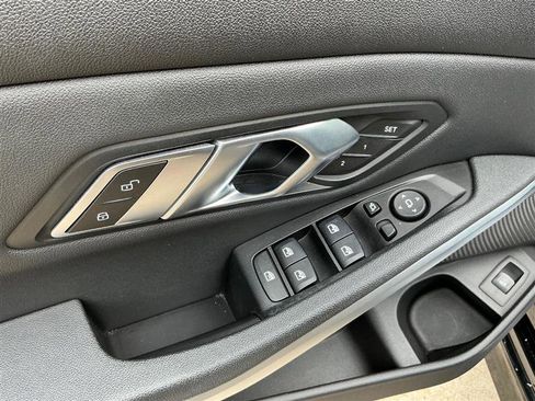 Used 2020 BMW 330i Sedan w/ Convenience Package image 25