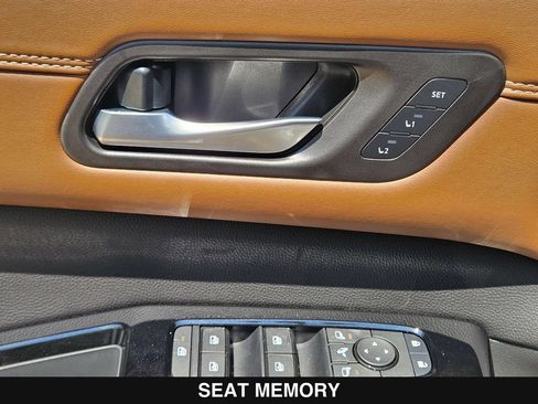 New 2026 Nissan Pathfinder Platinum FWD image 15