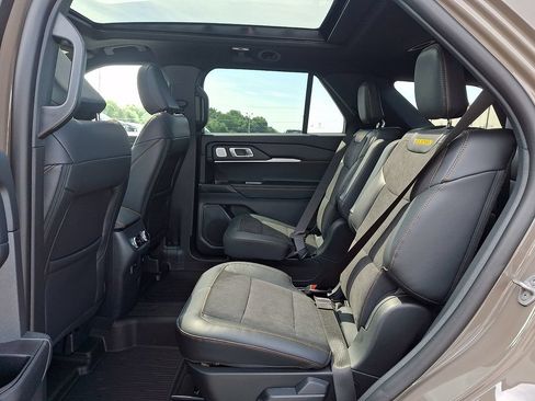 Used 2026 Ford Explorer Tremor w/ Tremor Ultimate Package AWD/4WD image 10