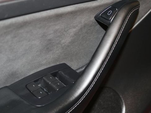 Used 2023 Tesla Model Y Performance image 53