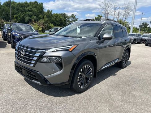 New 2026 Nissan Rogue Platinum w/ Platinum Premium Package AWD/4WD image 3