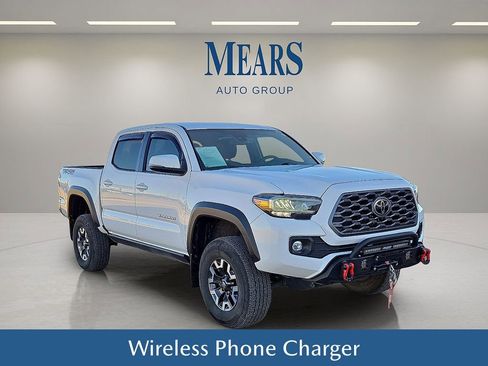 Used 2023 Toyota Tacoma TRD Off-Road image 8